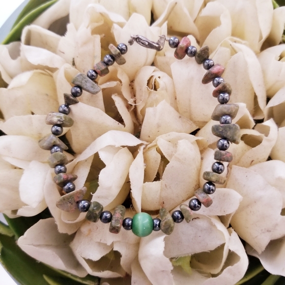 Beaded Stone Bracelet - Picture 4 of 6